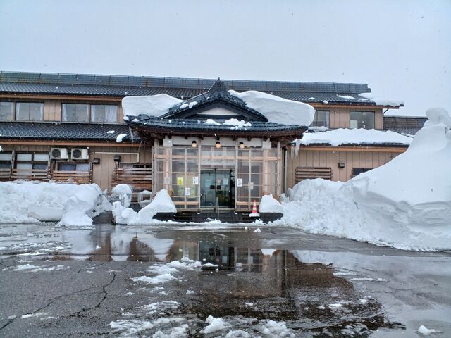 温泉入口付近_萌気園 さくり温泉健康館