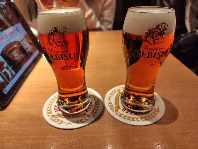 飲み比べ_YEBISU・BAR・黒塀横丁店