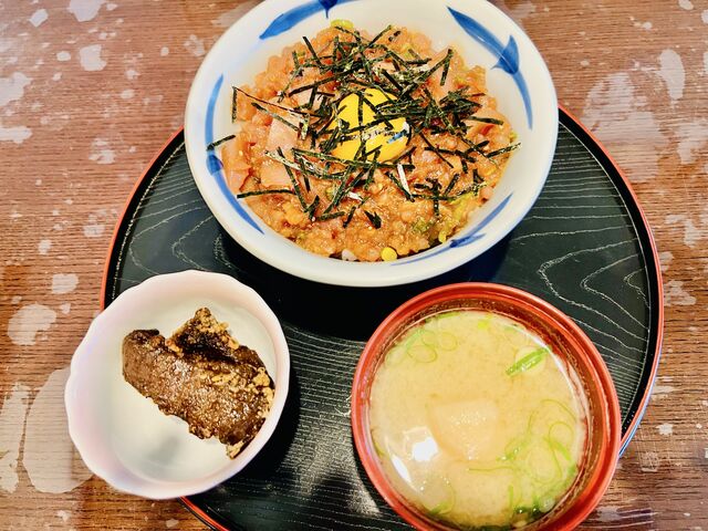 ますだ まぐろユッケ丼_ますだ