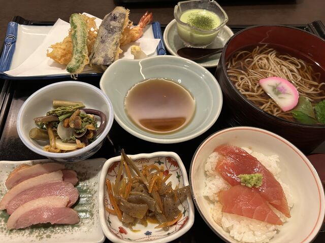 沢山種類があり、どれから食べようか迷ってしまうくらいで、どれを食べてもとても美味しく大満足でした!_成木屋