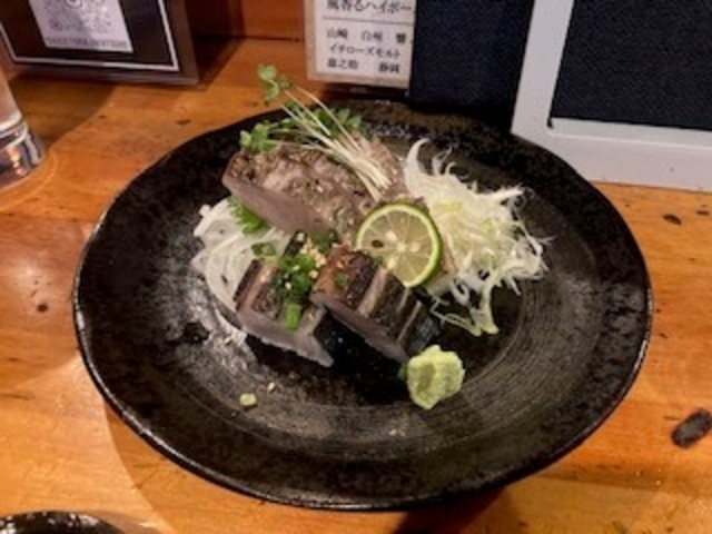 サワラのタタキ_炭焼き BAR 卯虎 しげとら