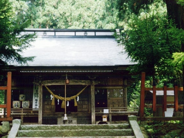 成島三熊野神社