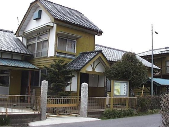 本基督教団島村教会・めぐみ保育園舎_日本基督教団島村教会教会堂・島村めぐみ保育園本館
