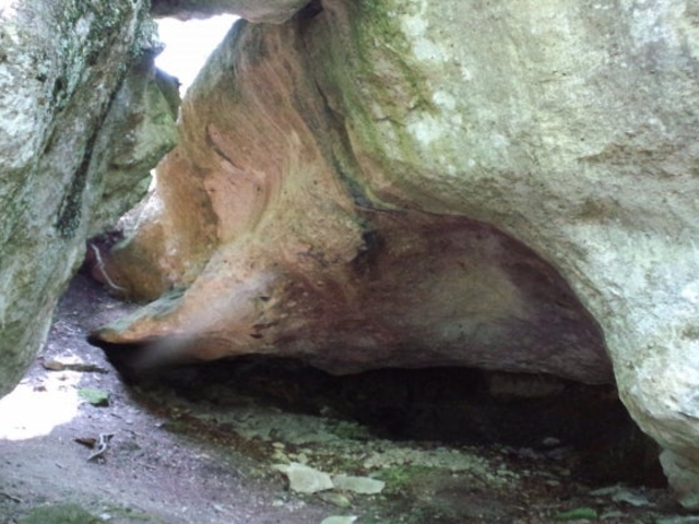 火箱岩洞窟の写真1