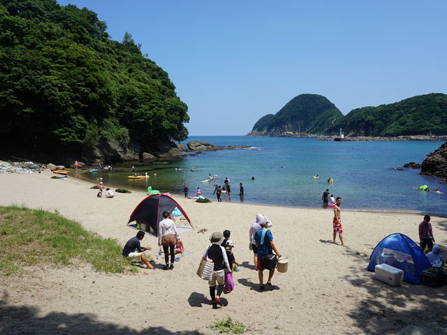 休暇村の敷地内にあるプライベートビーチ・庵蛇浜(あんじゃはま)。_休暇村竹野海岸