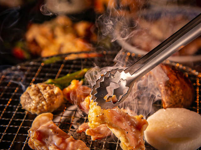 焼き鳥Dining ハマーの写真1