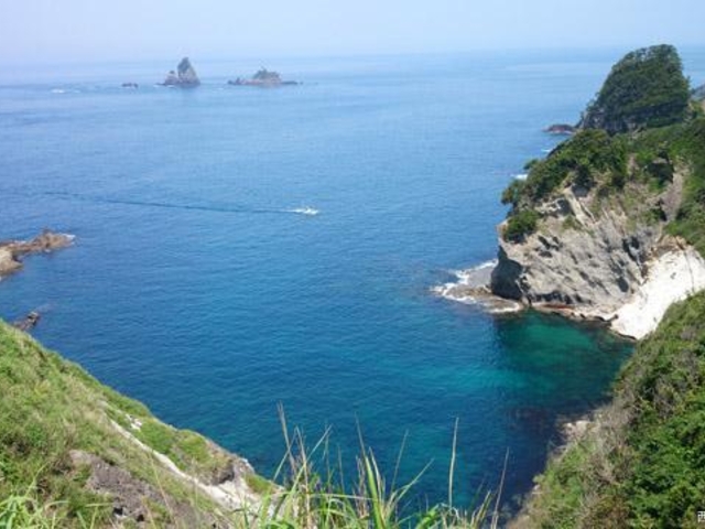 燈明ケ崎遊歩道から望む田子島_燈明ケ崎遊歩道