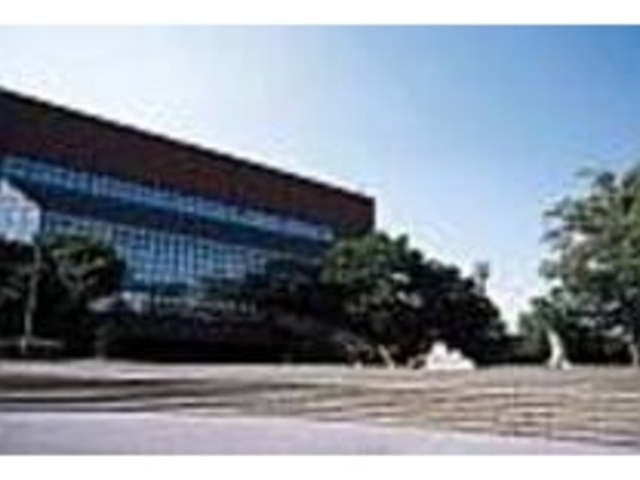 体育館・野球場・プールなど市民の憩いの場_ダノン城沼アリーナ