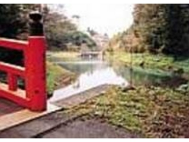 温泉街からすぐなので、浴衣姿で散策したい_玉泉湖