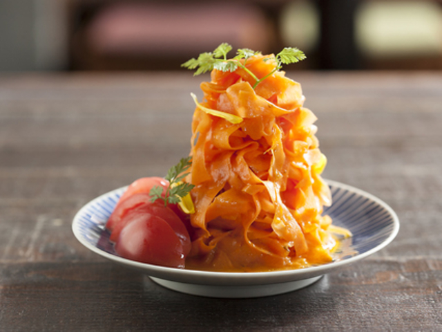 イザカヤ TOMBOの写真1