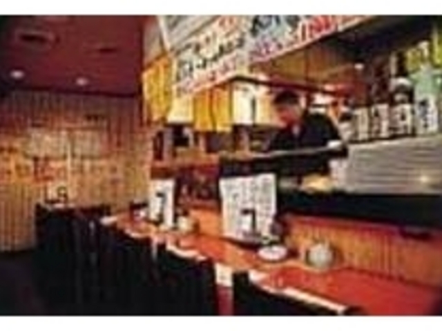 店内の貼り紙で旬の料理をチェックして_魚屋の味処 魚七