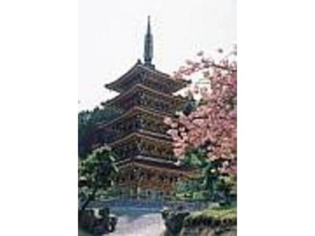 青森ひばで造られたシンプルで華麗な五重塔_青龍寺 五重塔