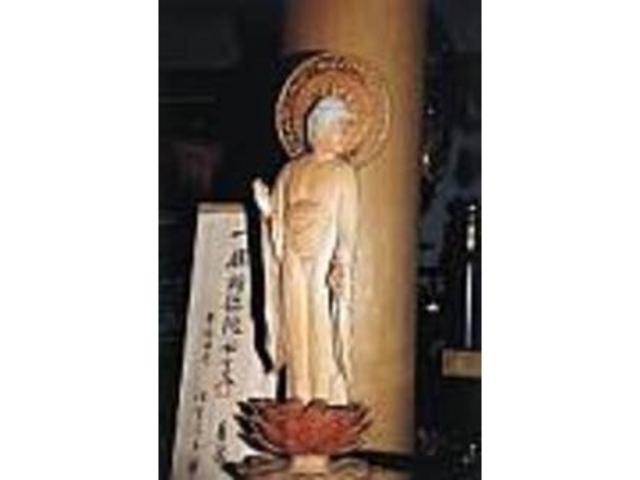 青龍寺本堂にある珍しい「見返り阿弥陀像」_青龍寺 五重塔
