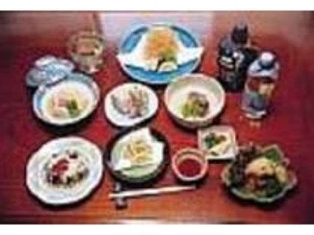 ジャンルを超えた独創的な料理が自慢_はみだしKAPPO二見