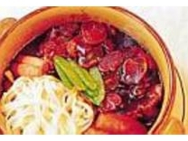 艶やかなソースが食欲を誘うビーフシチュー_グリル桃山