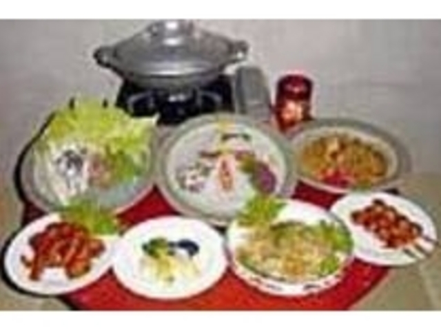和室にちゃぶ台でゆったりと過ごせる_大衆食堂 正直食堂