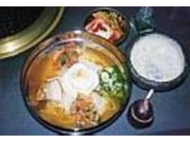 同店独自の『韓国冷めん』は夏の人気商品_焼き肉ソウル
