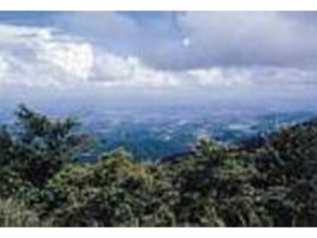 霧島連峰を望む山頂展望台からの雄大な景色_紫尾山山頂公園