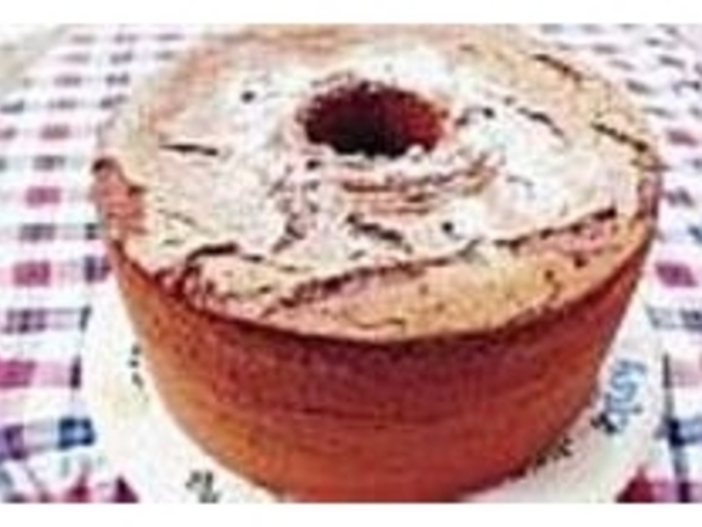 一人で全部食べきれそうな人気のケーキ_ゴヤケーキ 首里店
