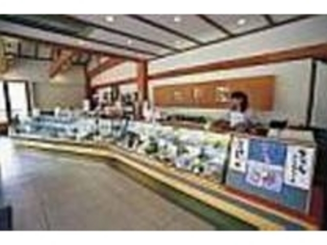 お土産に最適な松崎の名物和菓子が手に入る_梅月園 桜田店