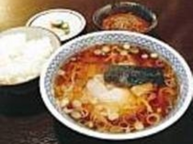 ランチメニューもボリュームがあって人気_らーめん酒房 平八朗