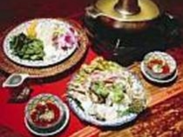 これで2人分!具だくさんのタイしゃぶ_熱烈美食BAMBoon