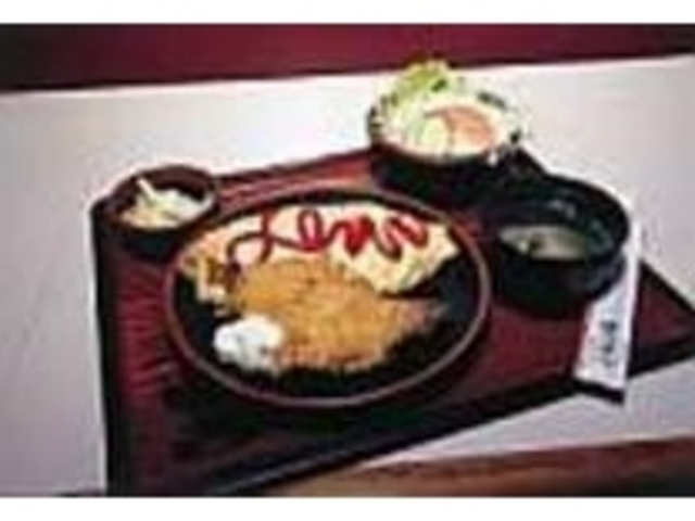 日替わり定食の様に色々なおかずが選べる_ハンバーグ・カツの店 ぼうげつ
