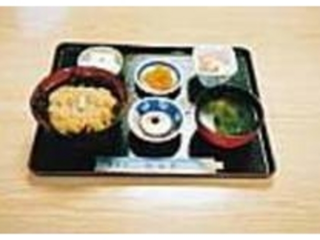 口の中に甘みが広がるウニがたっぷり_食事処おじか