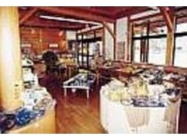 東郷町のいろいろな特産物を販売している_道の駅とうごう