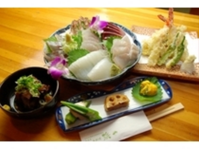 居酒屋「浜や」