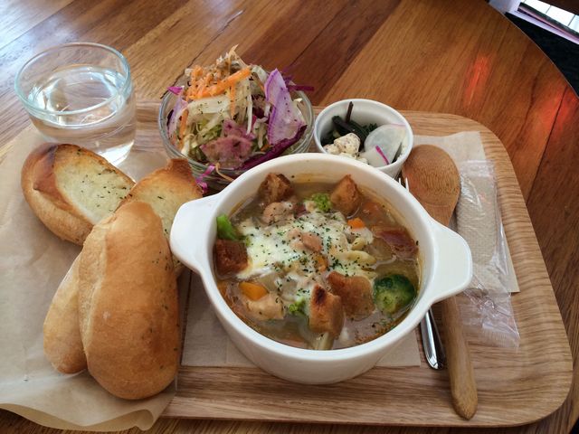 405 CAFE