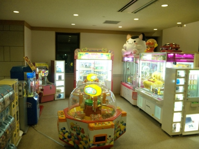 大浴場前ゲームコーナー_SPA&HOTELRESORT ふらのラテール
