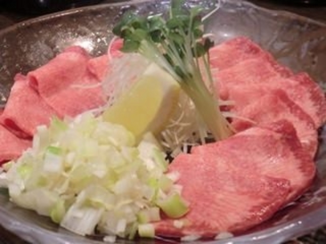 炭火焼ホルモン 仙次郎
