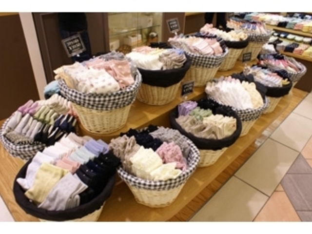靴下屋 小田原ダイナシティ店
