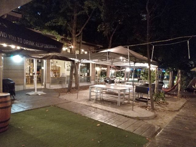 夜はライトアップされます。_ザ・アミーゴスメイカーズピア店