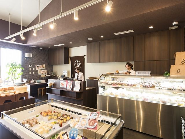 八天堂本店だけの限定商品も取り扱っております。_八天堂カフェリエ