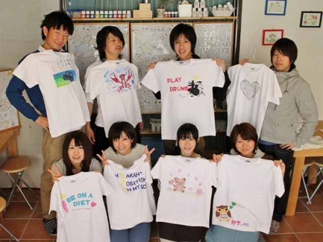 グループでワイワイ作るTシャツと伊豆の思い出_手描きTシャツ工房チロル