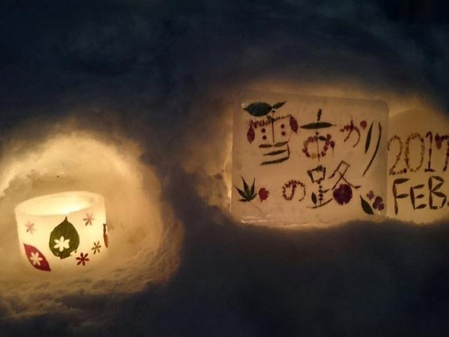 小樽の冬のイベント雪あかりの路はロウソクの灯りで幻想的な暖かいお祭りです。2月 札幌雪まつりと並行して開催してます。_北海道小樽観光個人はなタクシー
