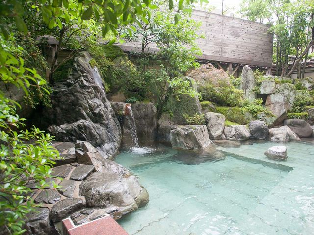 女性露天風呂。_粟津温泉 法師