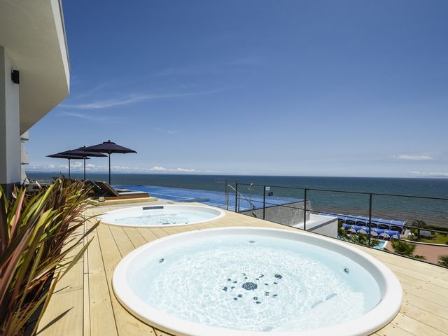 ジェットバスとインフィニティプール_大磯プリンスホテル THERMAL SPA S.WAVE