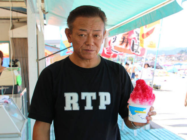キシモトのかき氷は大盛です!
_リゾートインキシモト