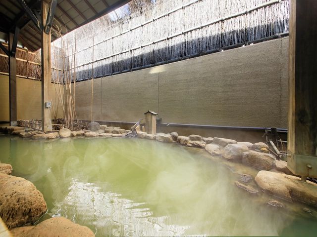 【露天風呂】にごり湯をお愉しみください(一例)_ゆとりろ洞爺湖
