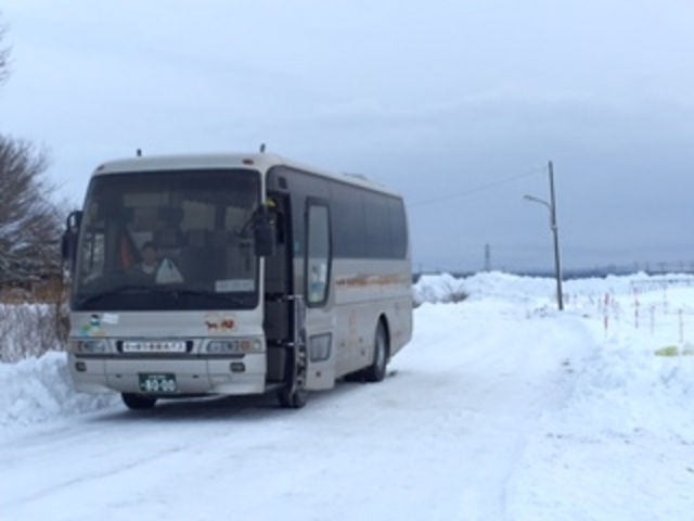 大型バスも停めれます_サムライ雪上ドリフト