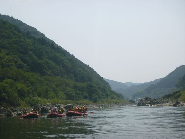 球磨川の景色を体中に感じてくださいね_ラフティングユーユー