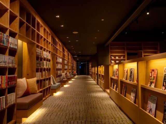 図書コーナー(コミック&書籍約6000冊)_尾瀬岩鞍リゾートホテル