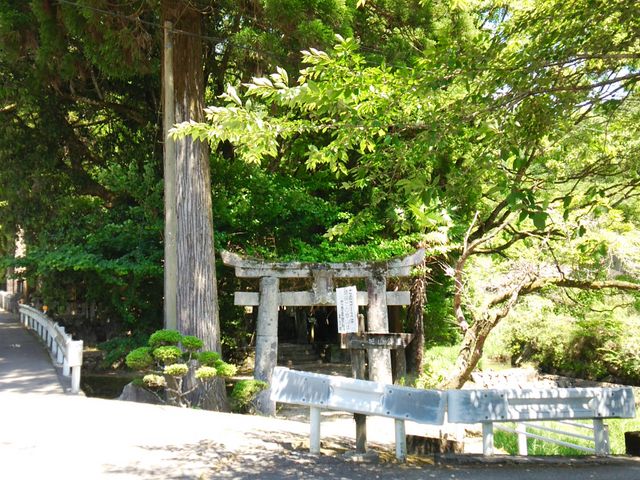淀姫神社・諏訪神社・九郎堂
