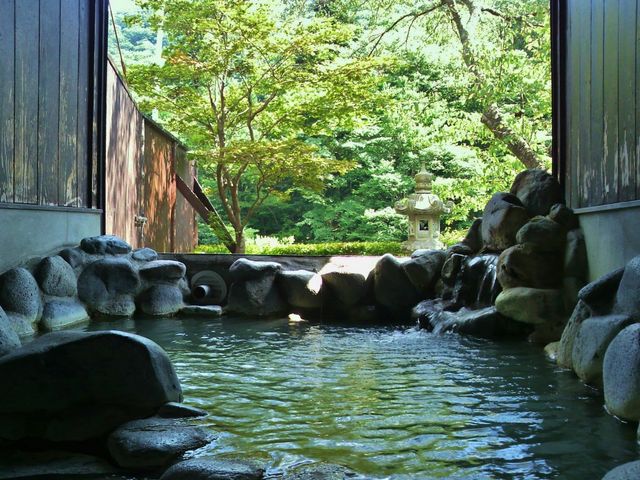 【貸切露天風呂「大谷川」】(グリーンシーズン)_鳴子温泉郷中山平温泉 仙庄館