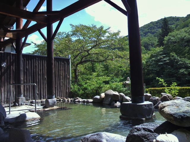 【男性用露天風呂「大谷川」】(グリーンシーズン)_鳴子温泉郷中山平温泉 仙庄館