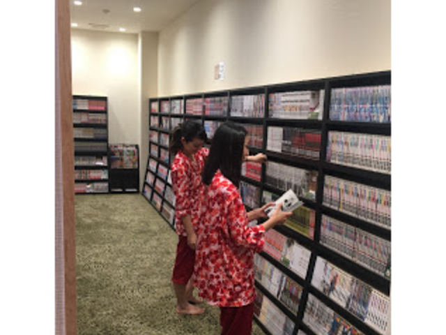 コミックコーナー(岩盤エリア内)_天然温泉 湯舞音 龍ヶ崎店
