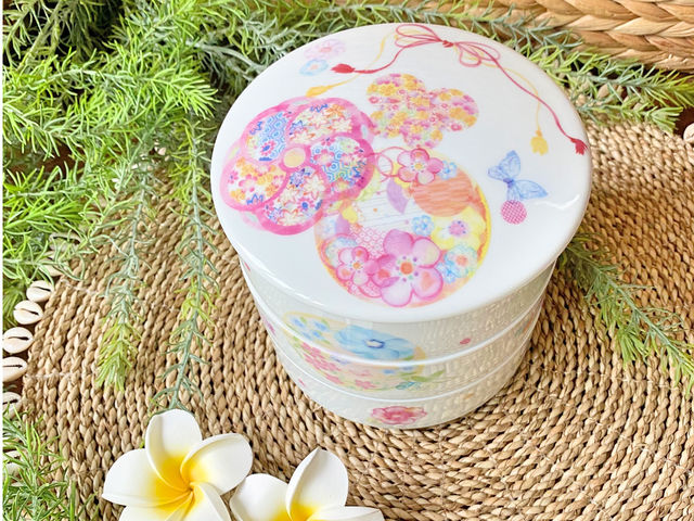 お重も作れます。
お正月や、節句、お誕生日にも!
アクセサリー入れにご使用頂いてる方もいらっしゃいます。
和柄も素敵です。_Jewel.N